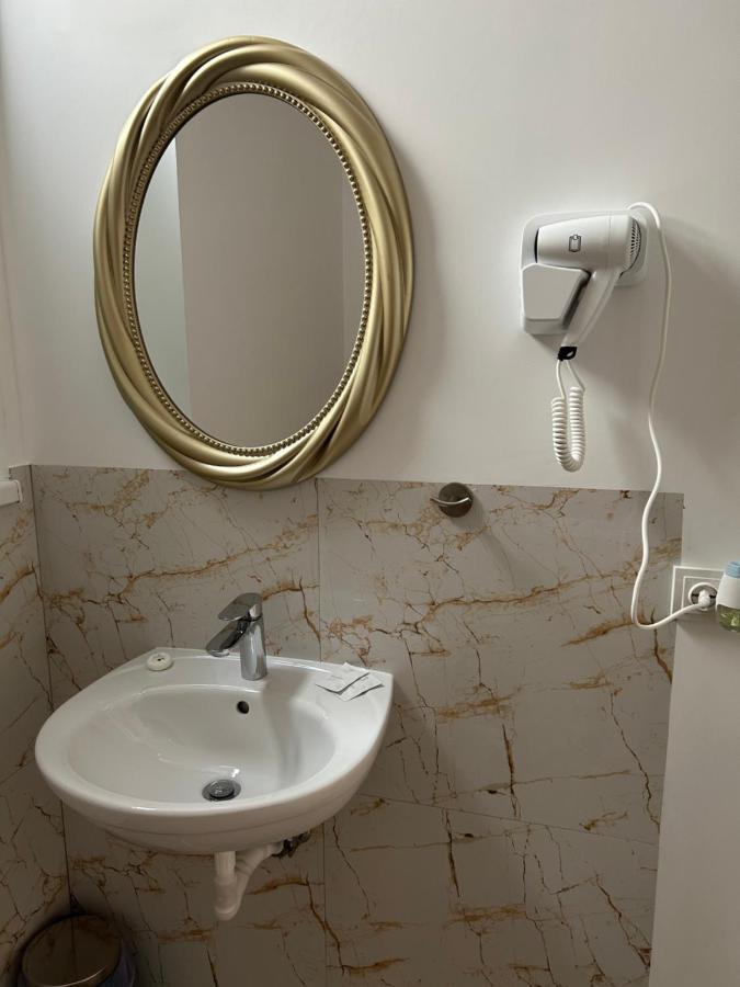 White House Hotel Александрия Екстериор снимка
